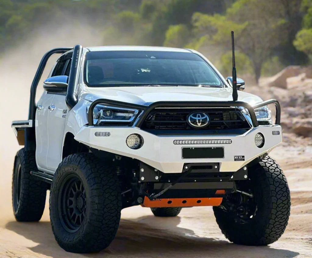Bull bar, Hilux N70, Hilux N80, 4x4, four wheel drive, Facelift Hilux, MUZZbar, MUZZ Bar, Offroad Creative
