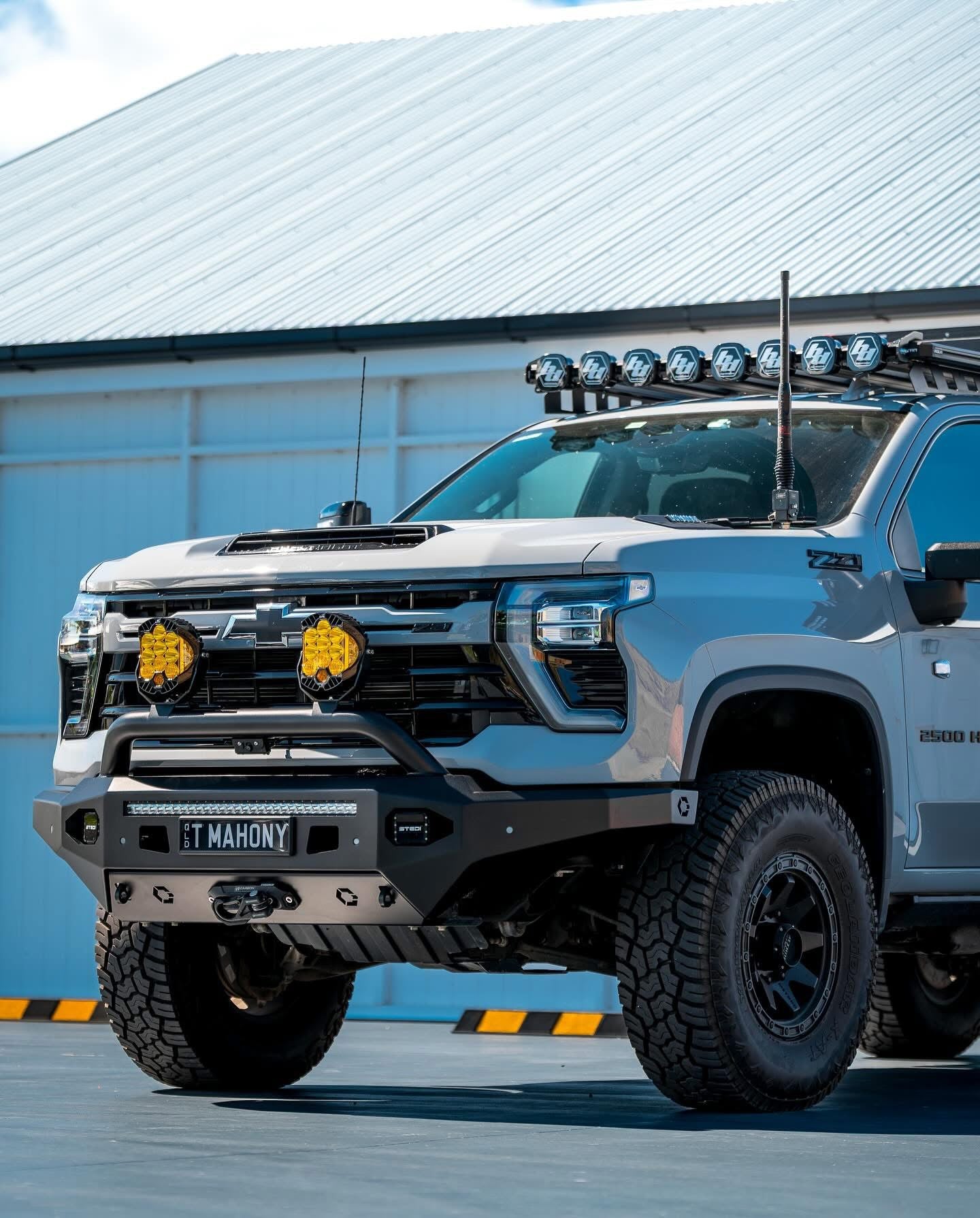 2024+ Offroad Creative Chevrolet Silverado 2500 Bull Bar